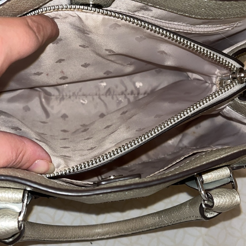 Kate spade vintage leather crossbody minor wear pictured beautiful bag - Picture 11 of 12